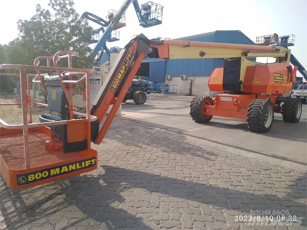 JLG 800AJ 曲臂高空工作平台