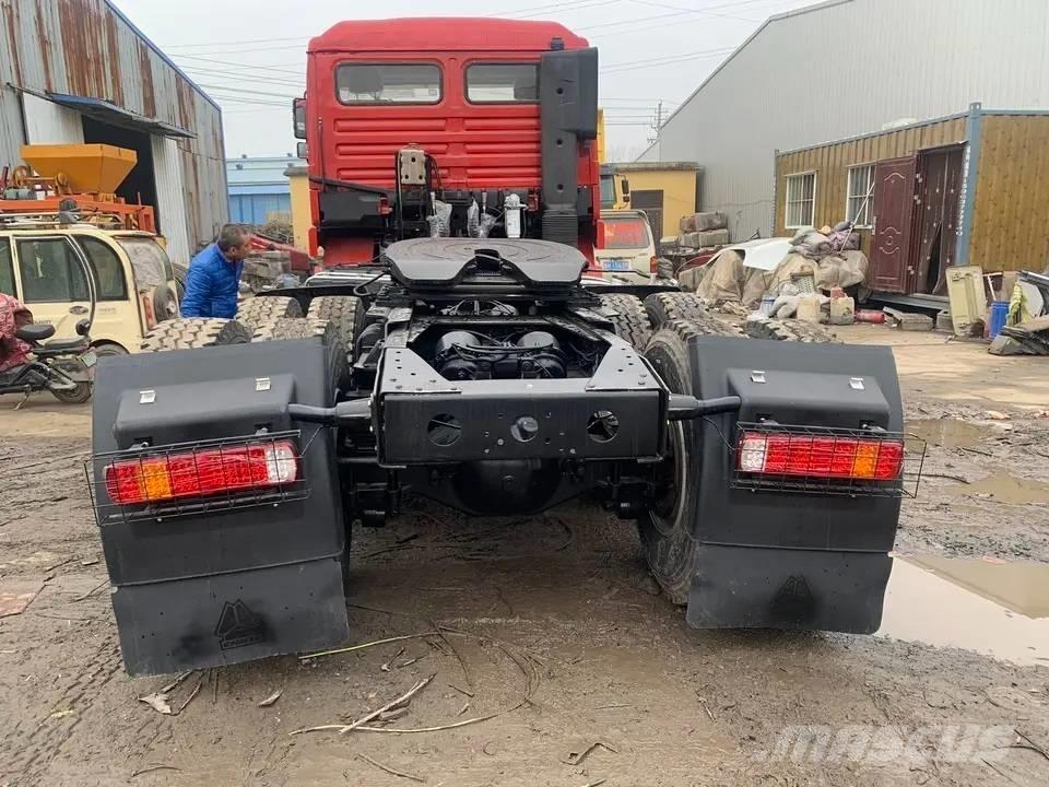 Shacman F3000 6X4 牵引车
