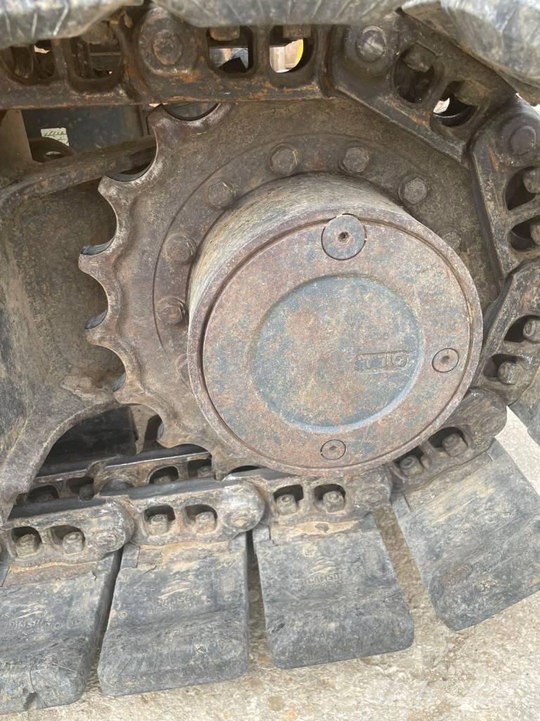 Komatsu PC80MR-5E0 中型挖掘机
