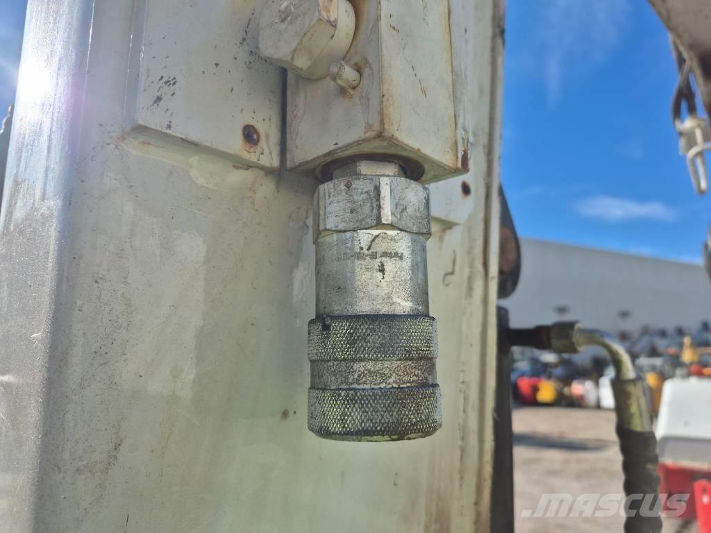 Takeuchi TB 280 FR 履带挖掘机