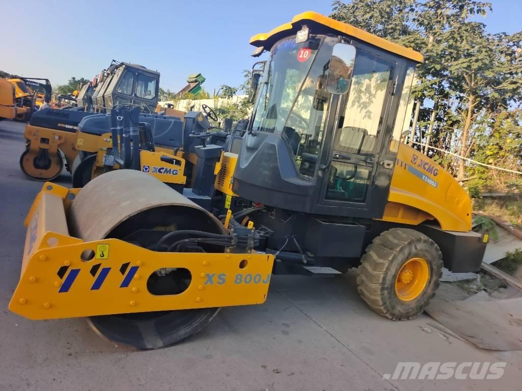 XCMG XS 800J 单轮压路机