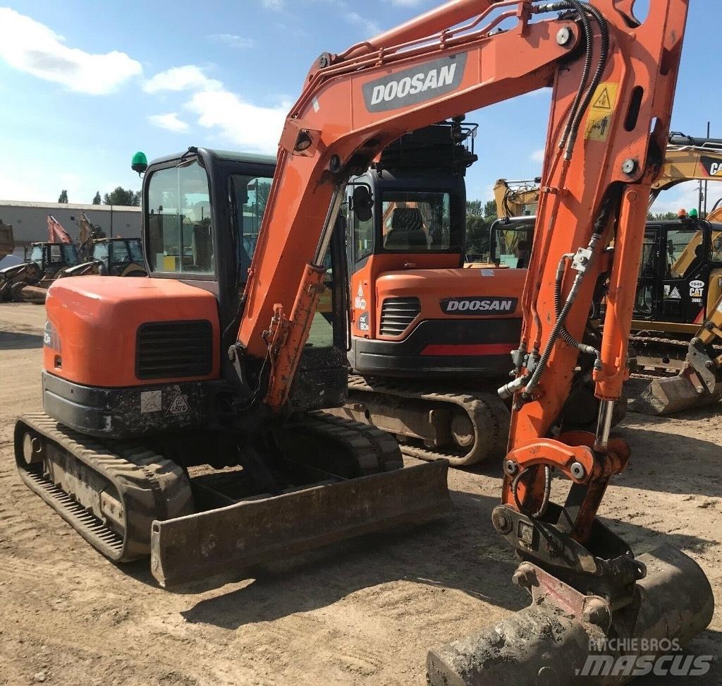 Doosan DX 60 R 小型挖掘机
