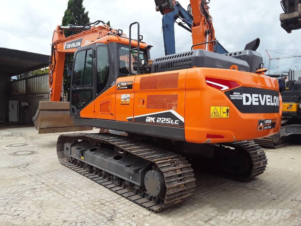 Doosan DX225LC-7 履带挖掘机