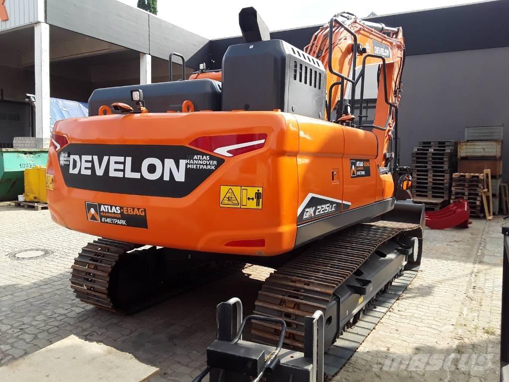 Doosan DX225LC-7 履带挖掘机