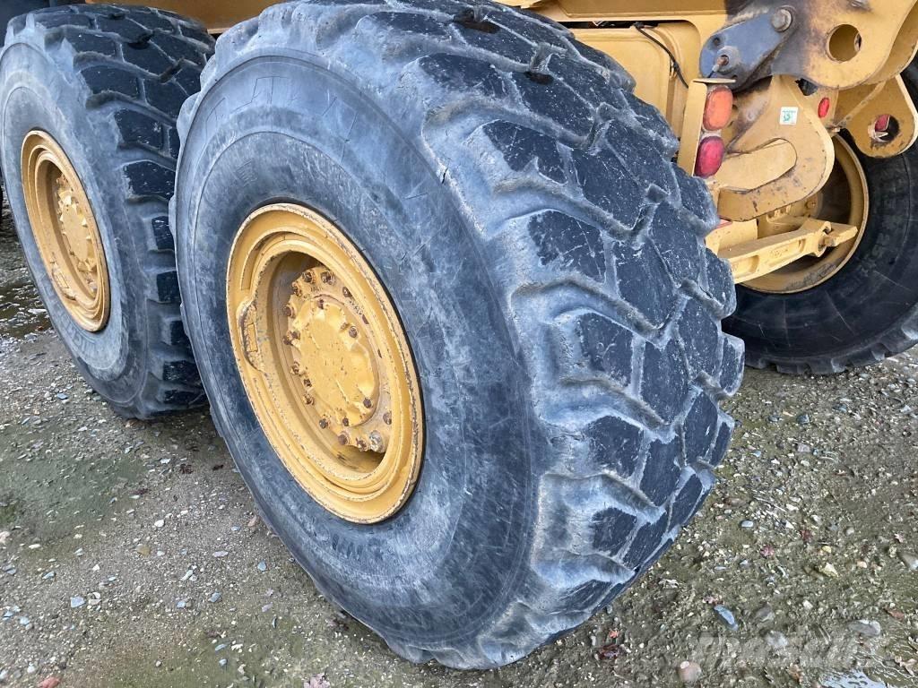 CAT 730 C 铰接式自卸车
