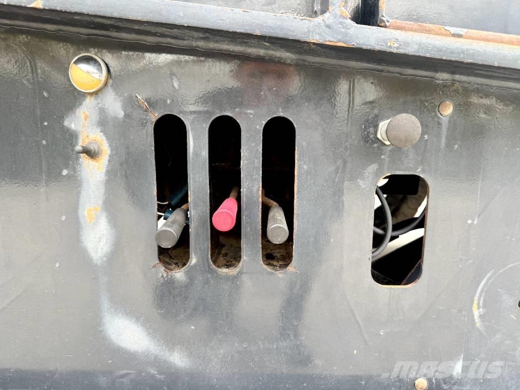 Landoll 440B 自卸半挂车