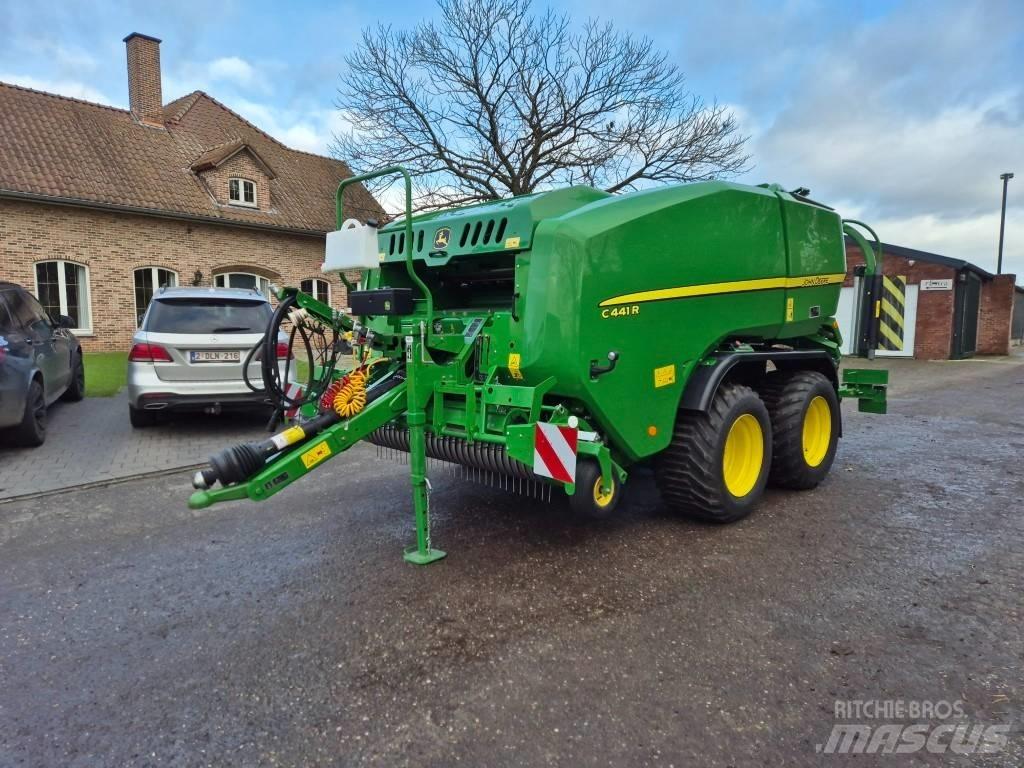 John Deere C441R 圆捆打捆机