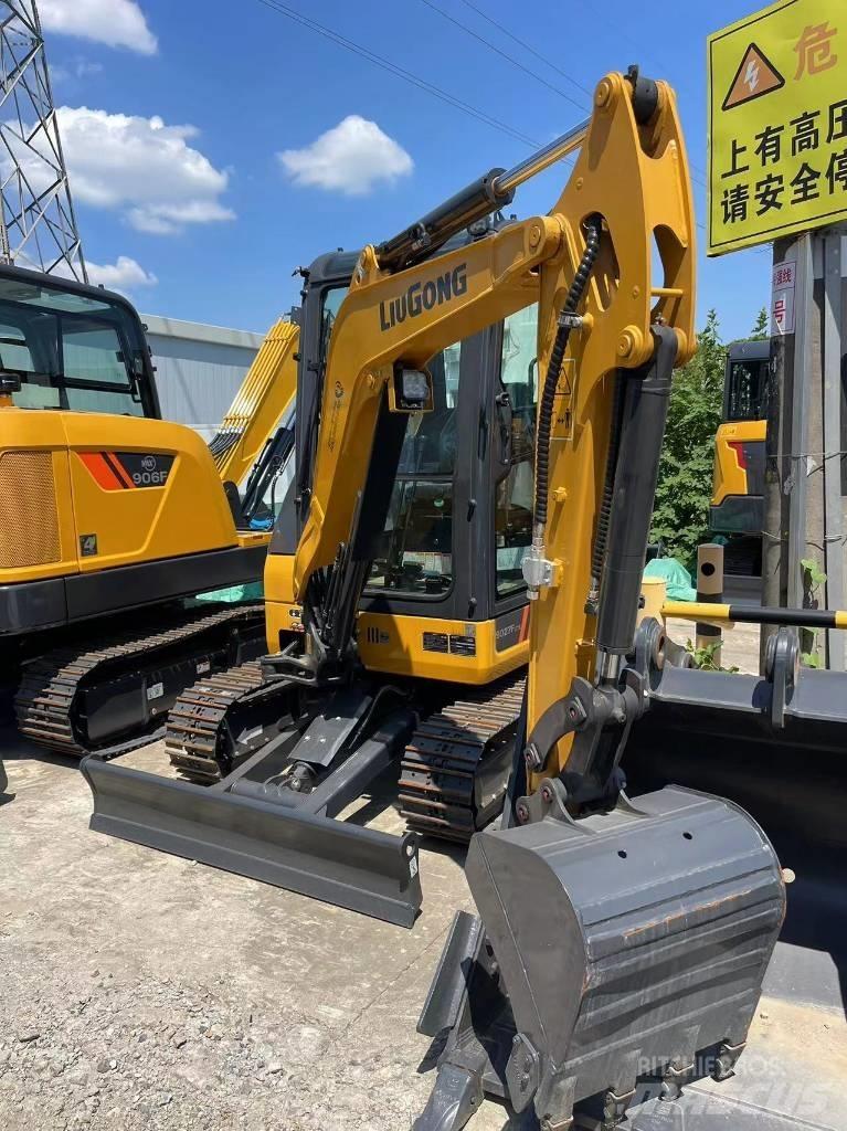 LiuGong 9027 FZTS 履带挖掘机