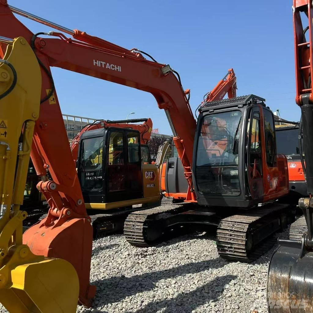 Hitachi ZX 80 履带挖掘机