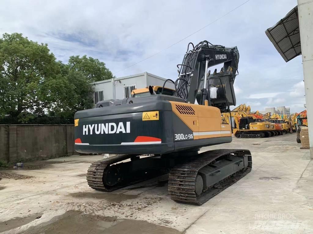 Hyundai R300LS-9S 履带挖掘机