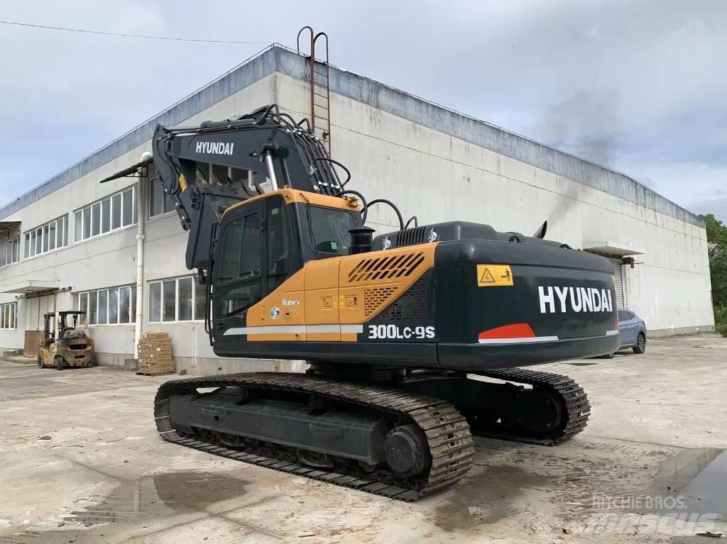 Hyundai R300LS-9S 履带挖掘机