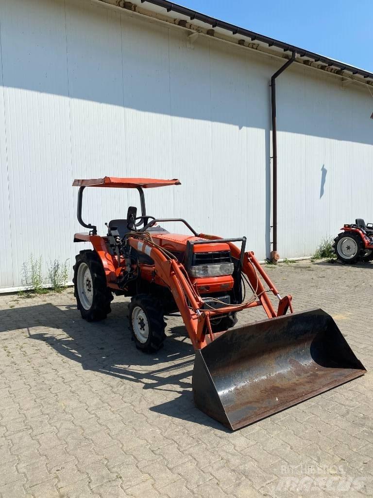 Kubota GL240+tur 小型拖拉机