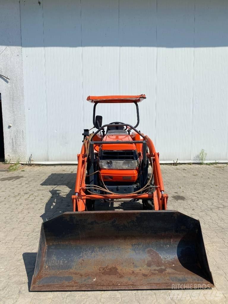 Kubota GL240+tur 小型拖拉机