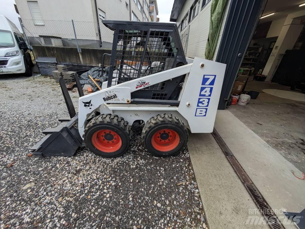 Bobcat 743 B 滑移装载机