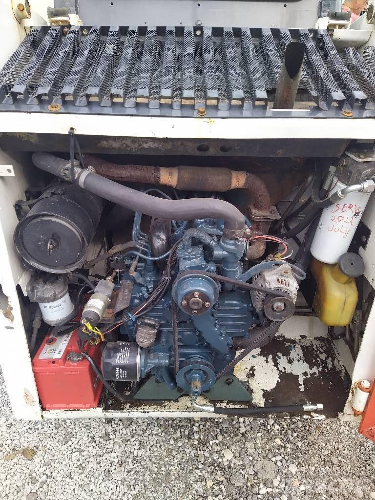 Bobcat 743 B 滑移装载机