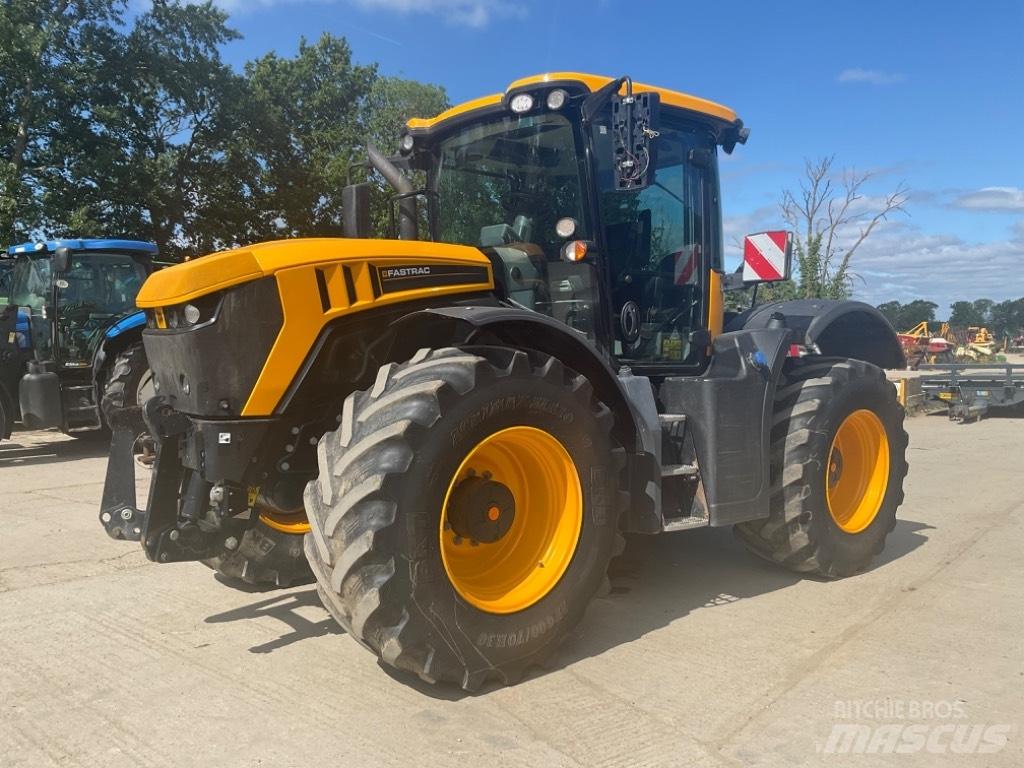 JCB Fastrac 4220 拖拉机/农用车