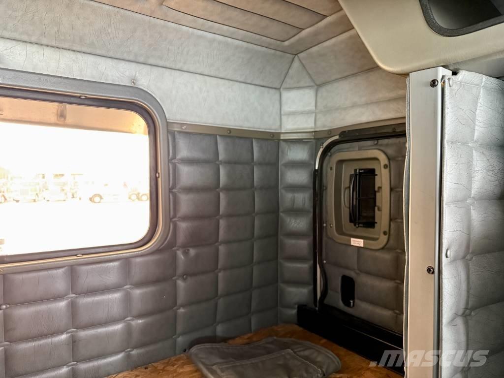 Peterbilt 379 牵引车