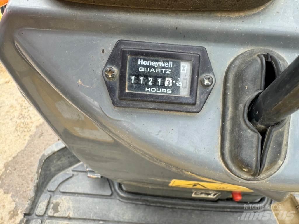Yanmar SV08 (1C169) 小型挖掘机