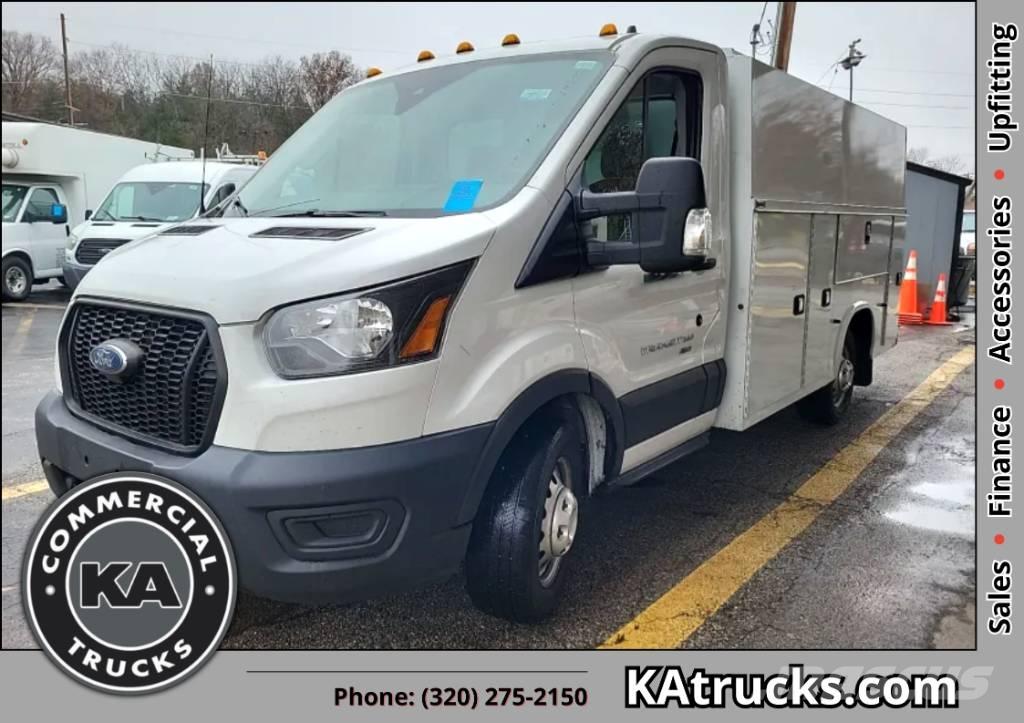 Ford Transit 350 皮卡车