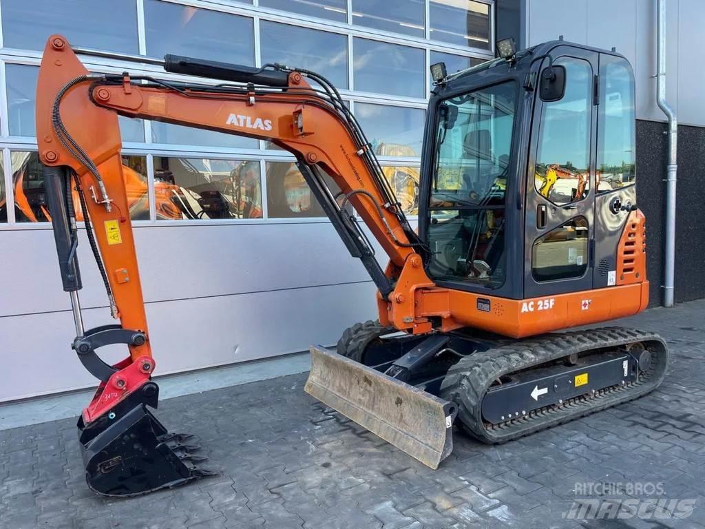 Atlas AC25F 小型挖掘机