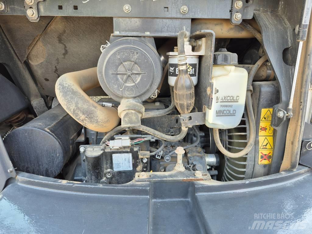 Bobcat E 32i 小型挖掘机