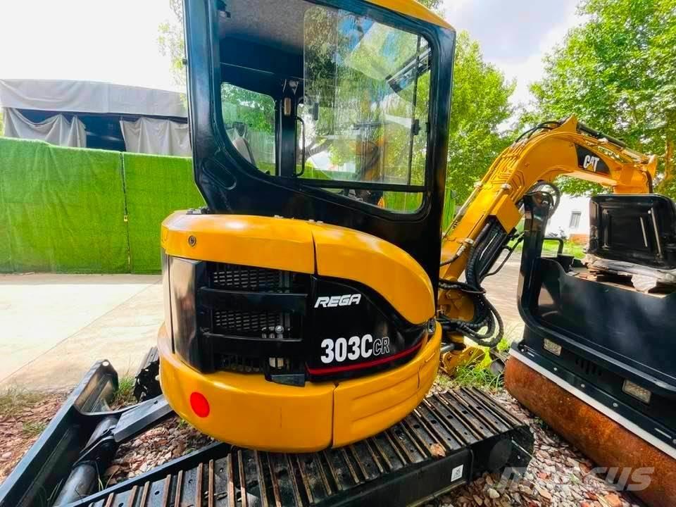 CAT 303C CR 小型挖掘机