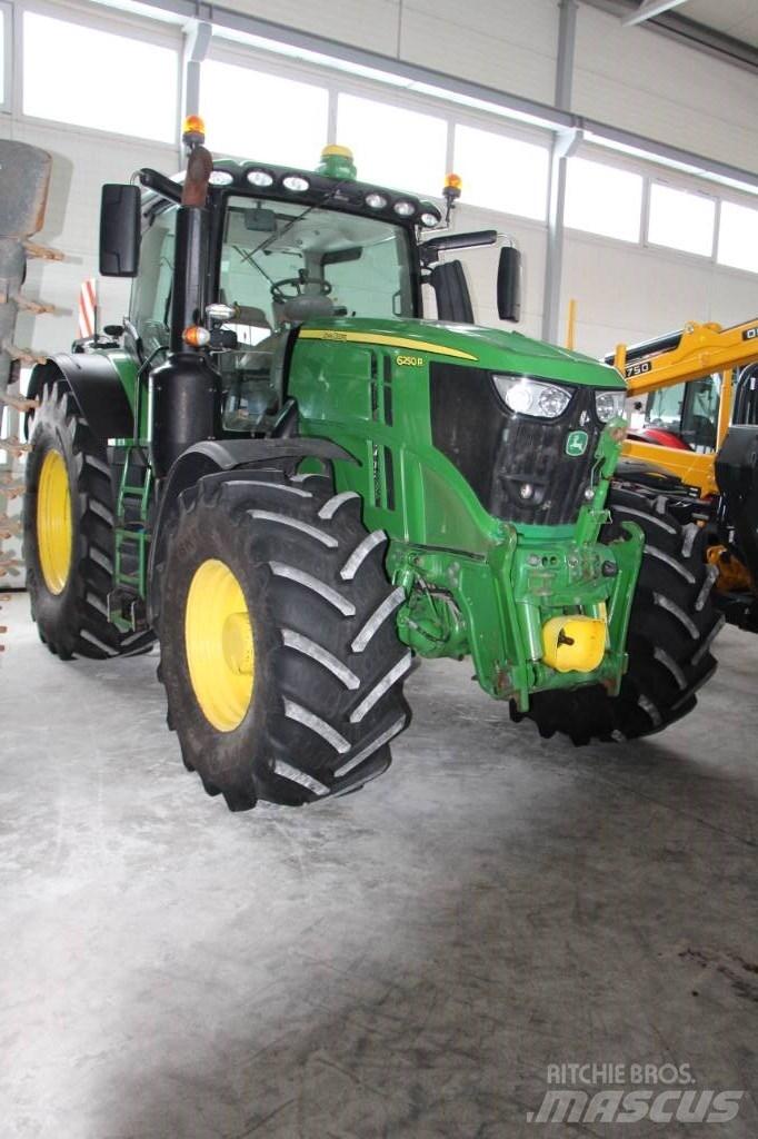 John Deere 6250 R 拖拉机/农用车