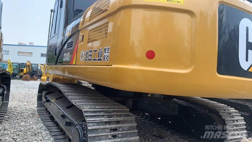 CAT 324 履带挖掘机