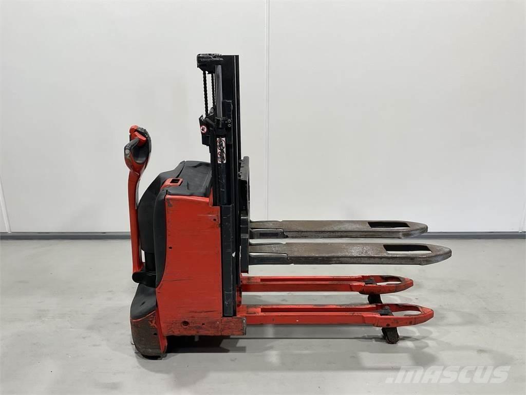 Linde D08 行走式堆垛机