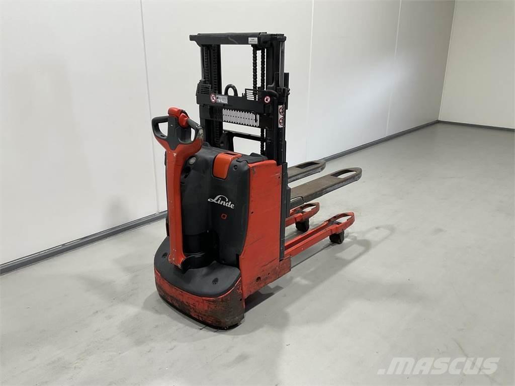 Linde D08 行走式堆垛机