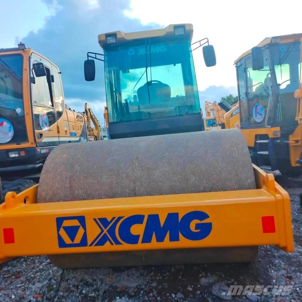 XCMG XS 183 J 单轮压路机