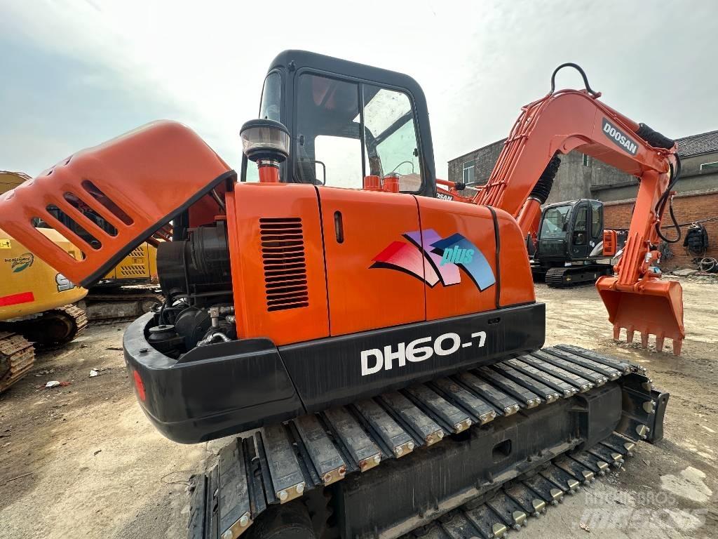 Doosan DH 60 小型挖掘机