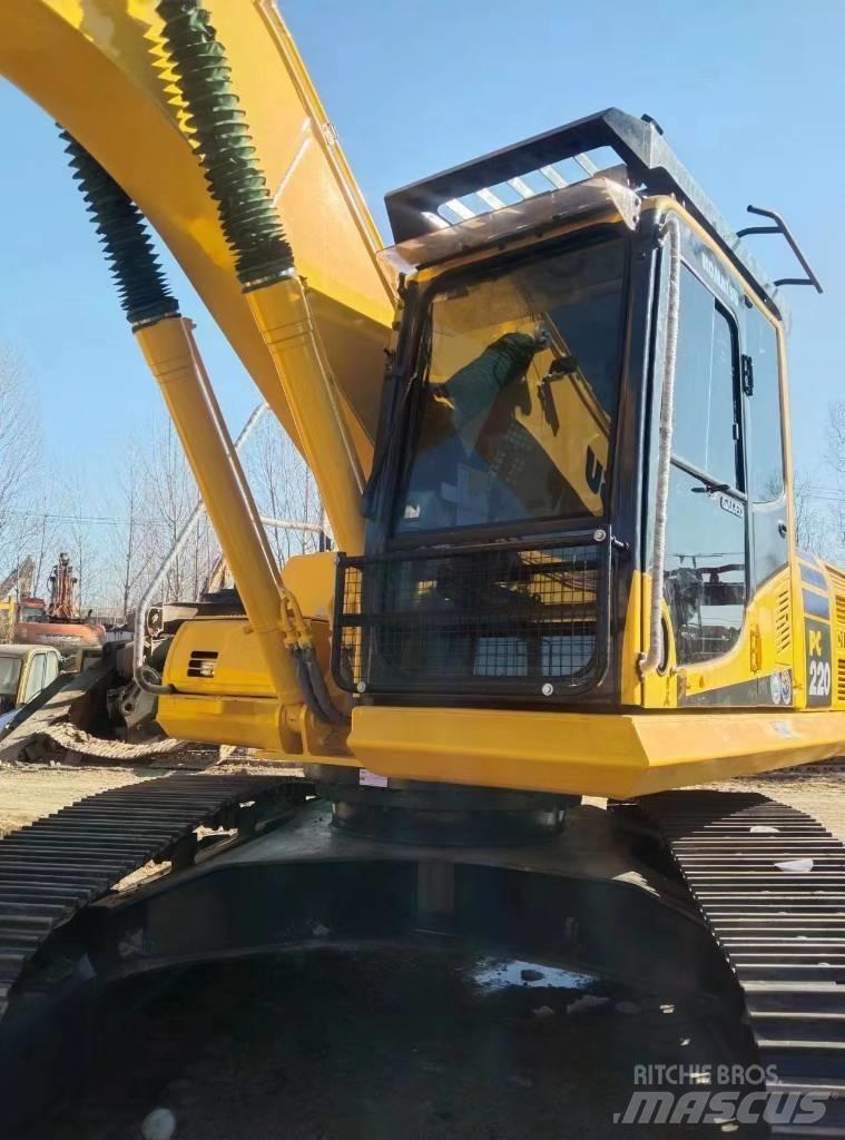 Komatsu PC 220-8 履带挖掘机