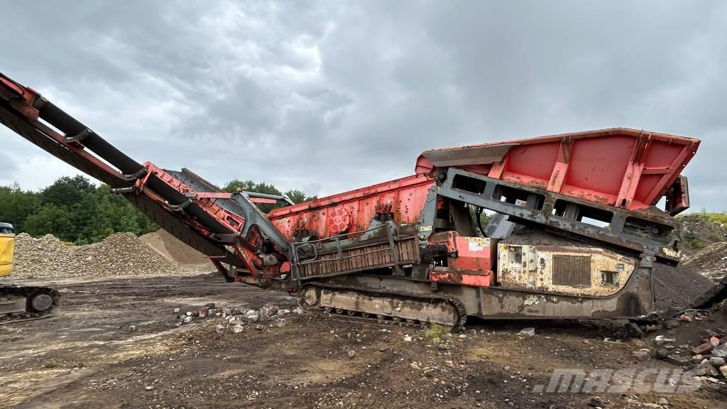 Sandvik QE 341 移动式筛分机