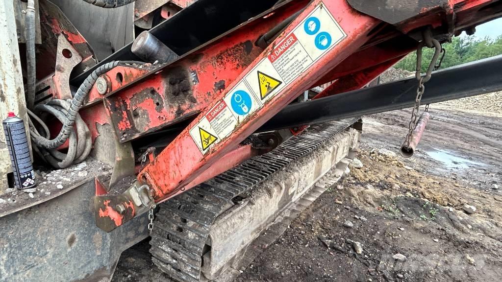 Sandvik QE 341 移动式筛分机