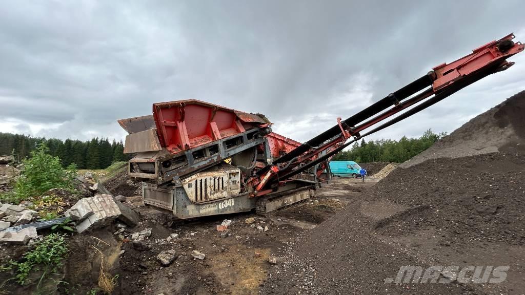 Sandvik QE 341 移动式筛分机