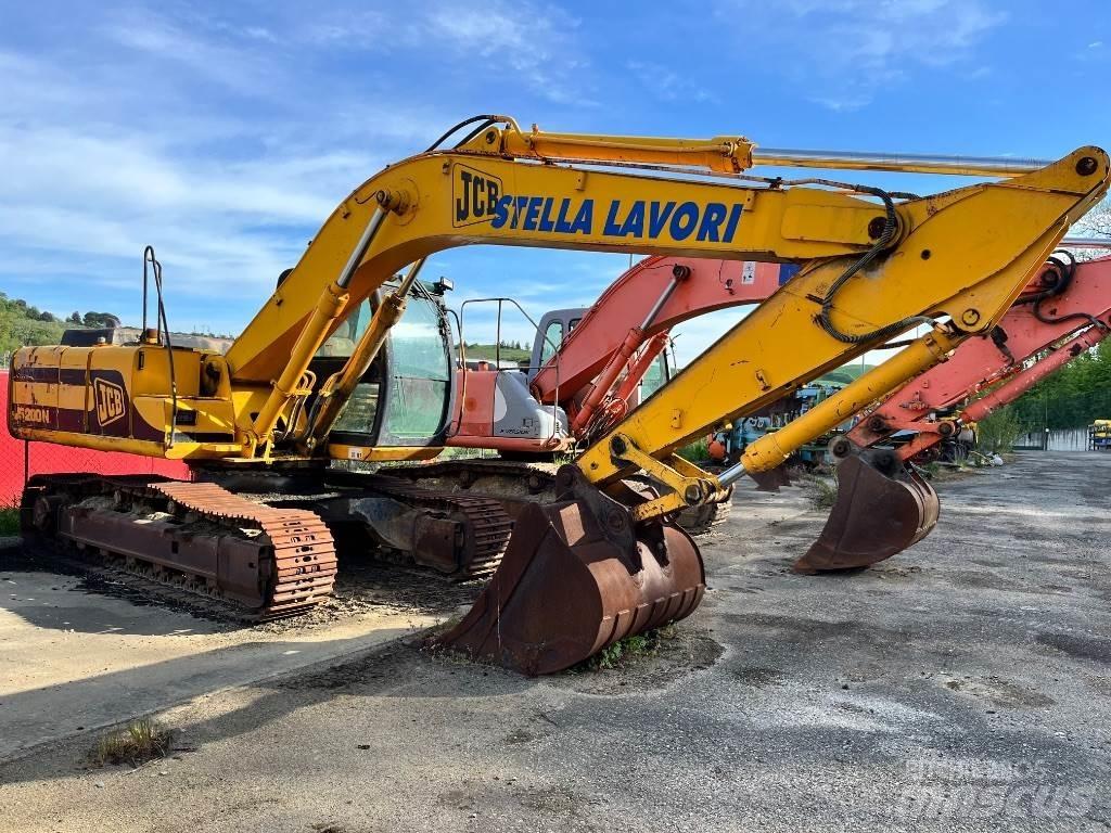 JCB JS 200 履带挖掘机