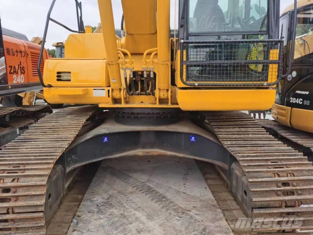 Komatsu PC 200-8 履带挖掘机