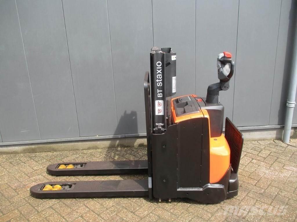 BT SWE 200D 手推堆垛车