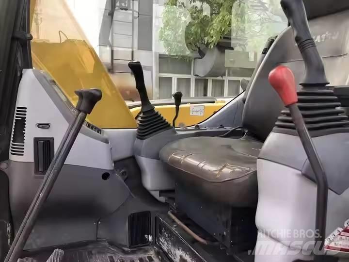 Komatsu PC78US 中型挖掘机