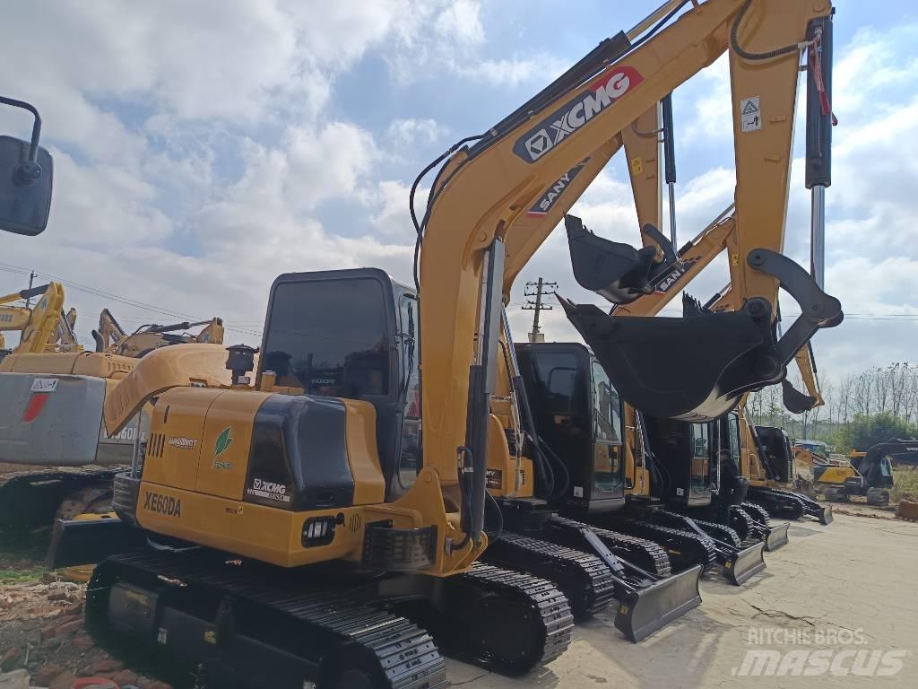 XCMG XE60DA 履带挖掘机