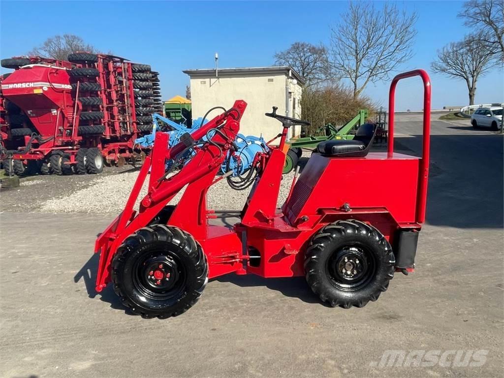 Weidemann 1302 小型装载机