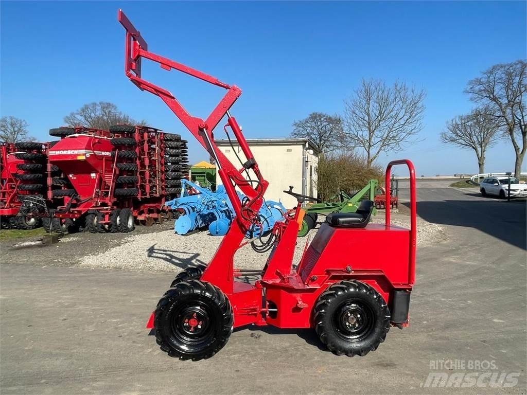Weidemann 1302 小型装载机