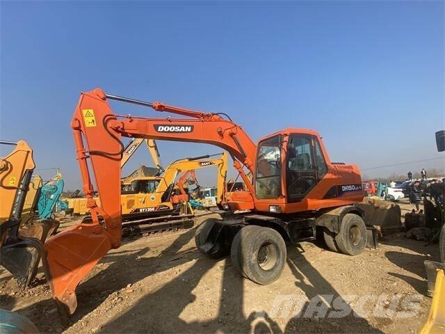 Doosan DH150LC-7 履带挖掘机