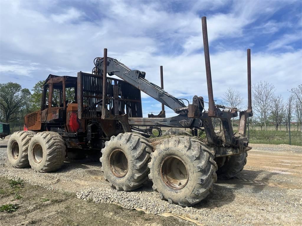Komatsu 890.3 收割机