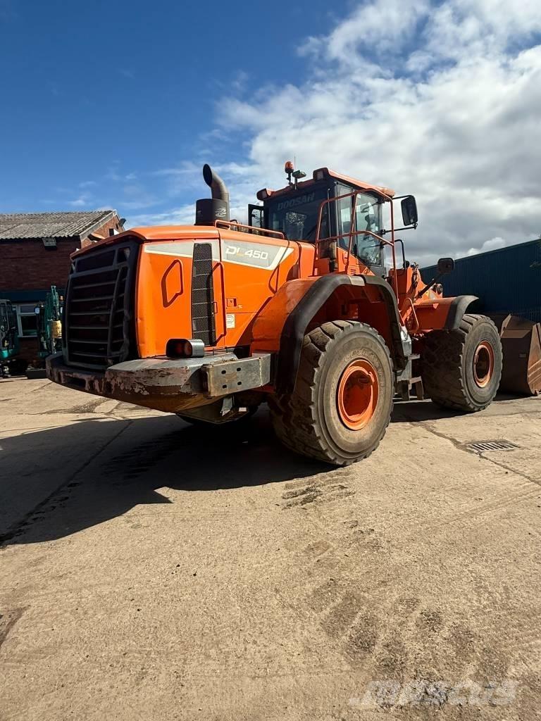 Doosan DL 450-5 轮式装载机