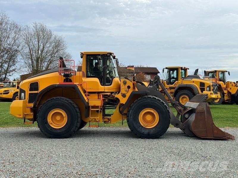 Volvo L 220 H 轮式装载机