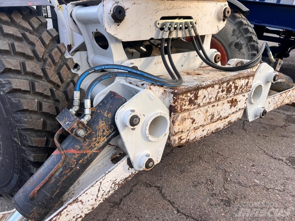 Bobcat T 40.170 伸缩臂叉装车|叉装车