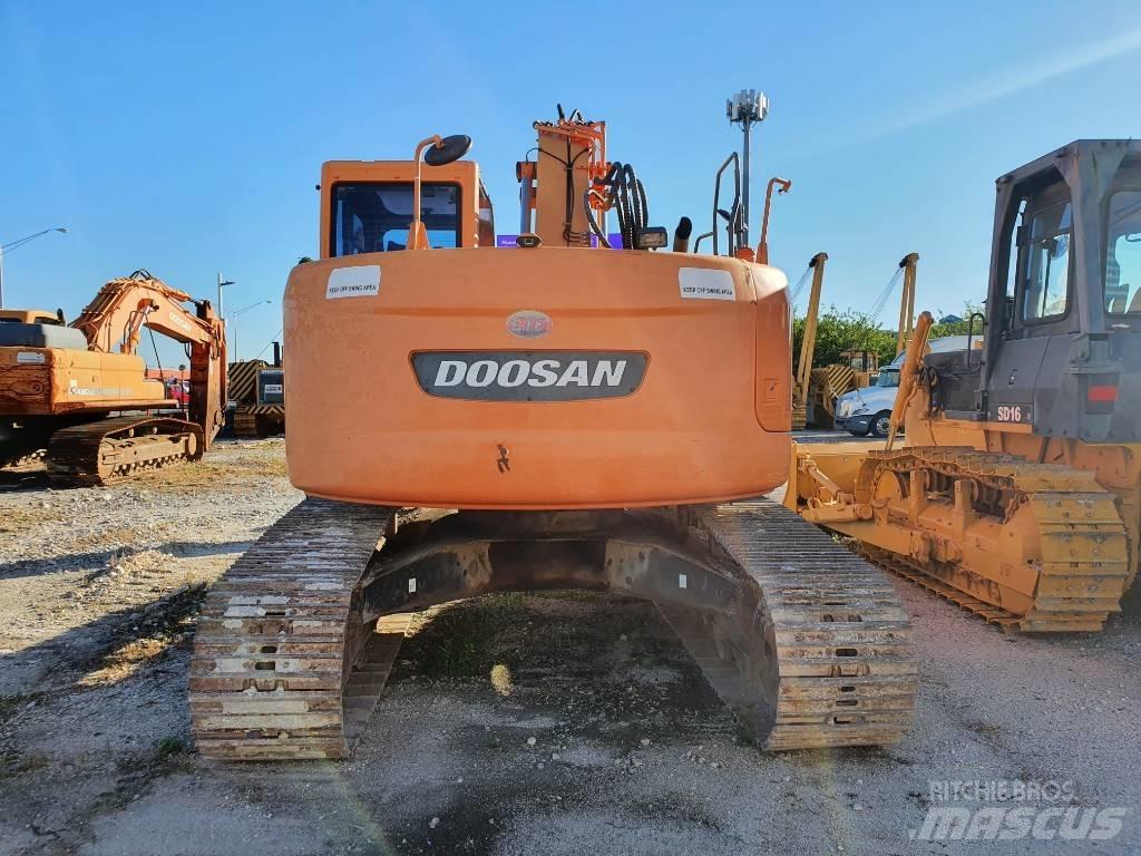 Doosan DX 235 LCR 履带挖掘机