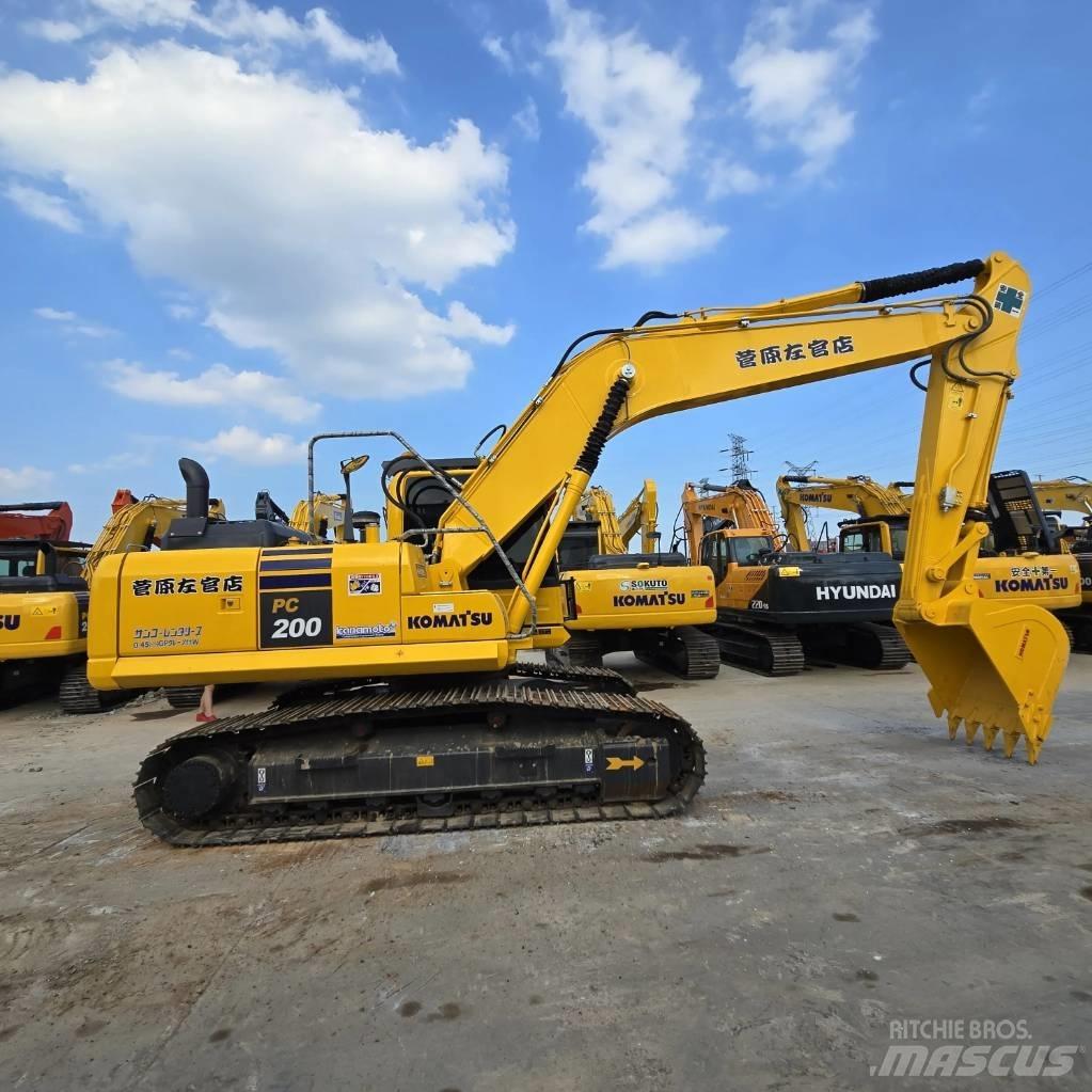 Komatsu PC 200-8 履带挖掘机
